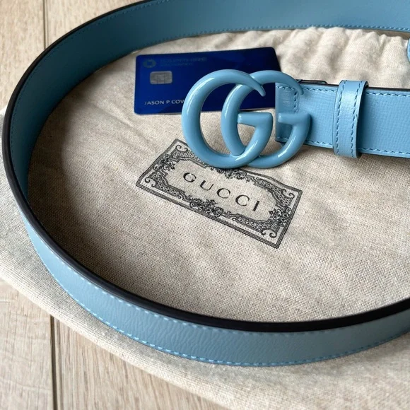 Gucci Thin Marmont Belt Womens size 90
Discontinued Color
Like New GUCCI Marmont Taupe Leather Double GG .8” Thin Skinny Belt  main image 2